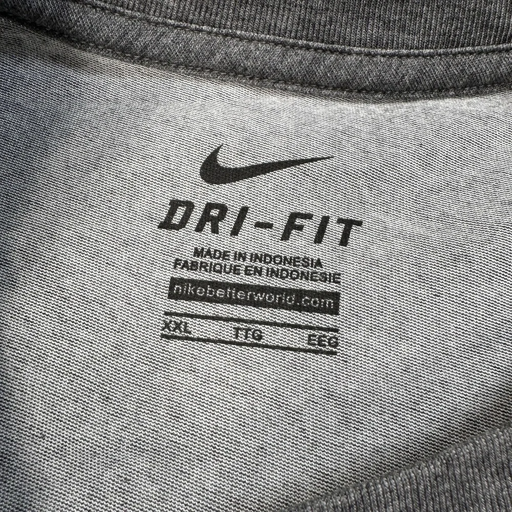 Nike Dri-FIT Shirt Mens 2XL Gray Athletic Training‎ Running Workout Tee